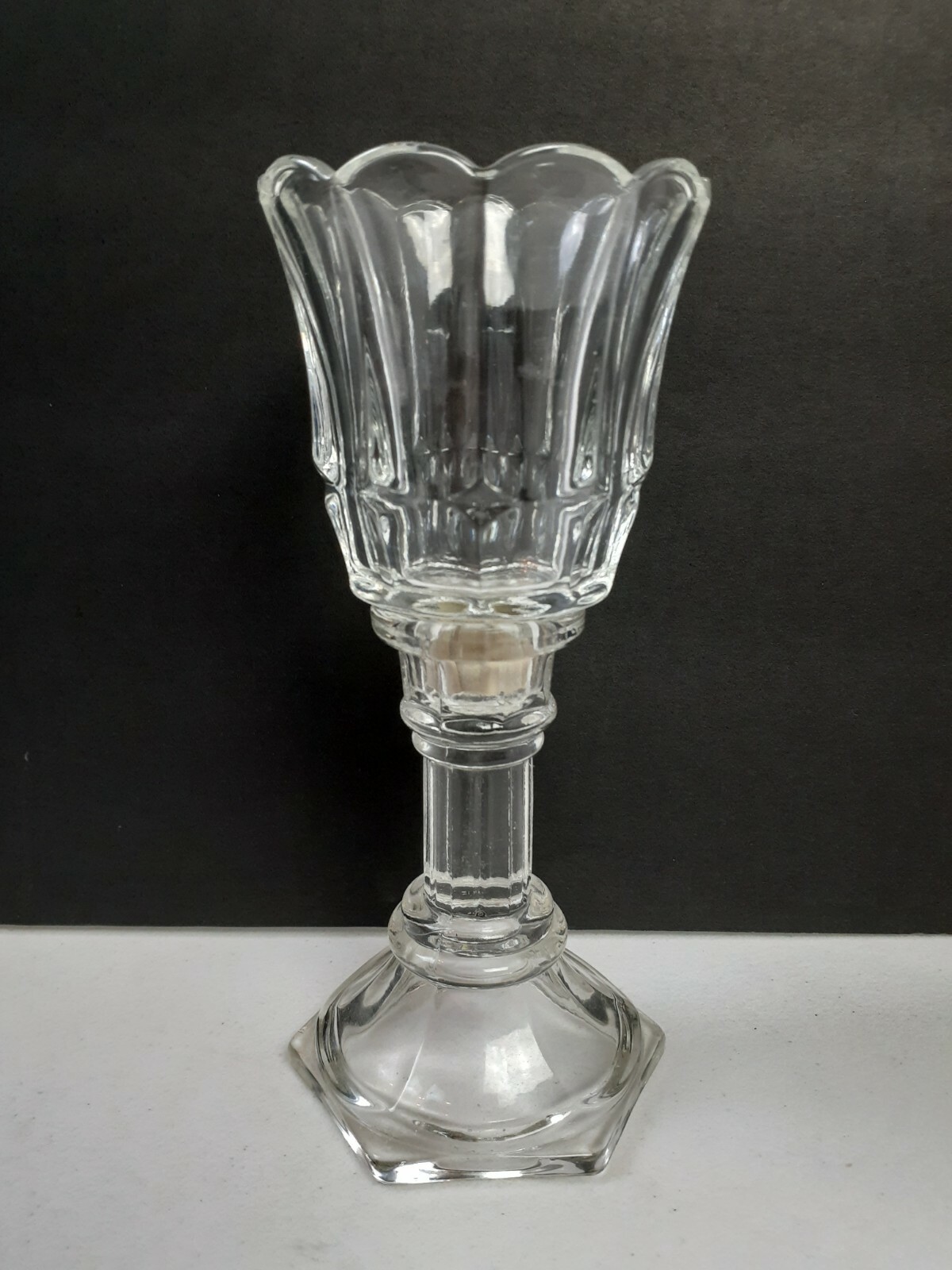 With Base 7" Tall Scallop Top