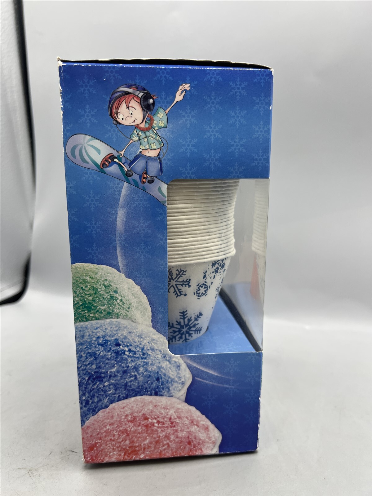 HAWAII ICE SNOW SHREDDER 25 COUNT CUPS AND SCOOP STRAWS
