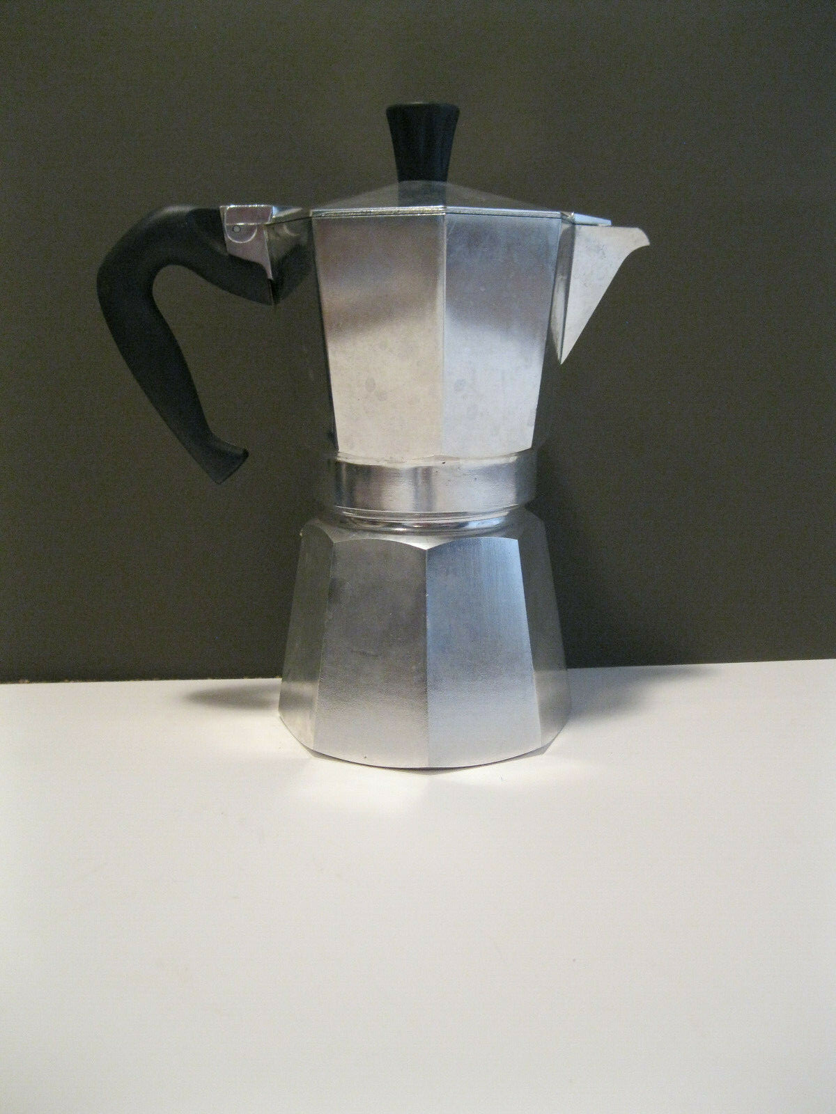 BIALETTI MOKA EXPRESS MADE IN ITALY G04 STOVETOP ESPRESSO COFFEE MAKER