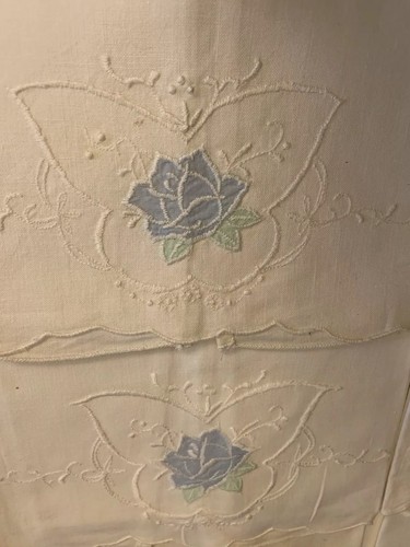 LOT 10 VINTAGE BLUE ROSE BUTTERFLY EMBROIDERED APPLIQUE GUEST FINGER HAND TOWEL