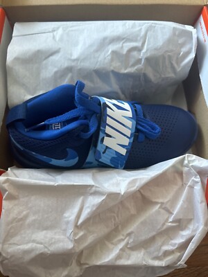 nike team hustle D8 boys sneakers blue 4.5