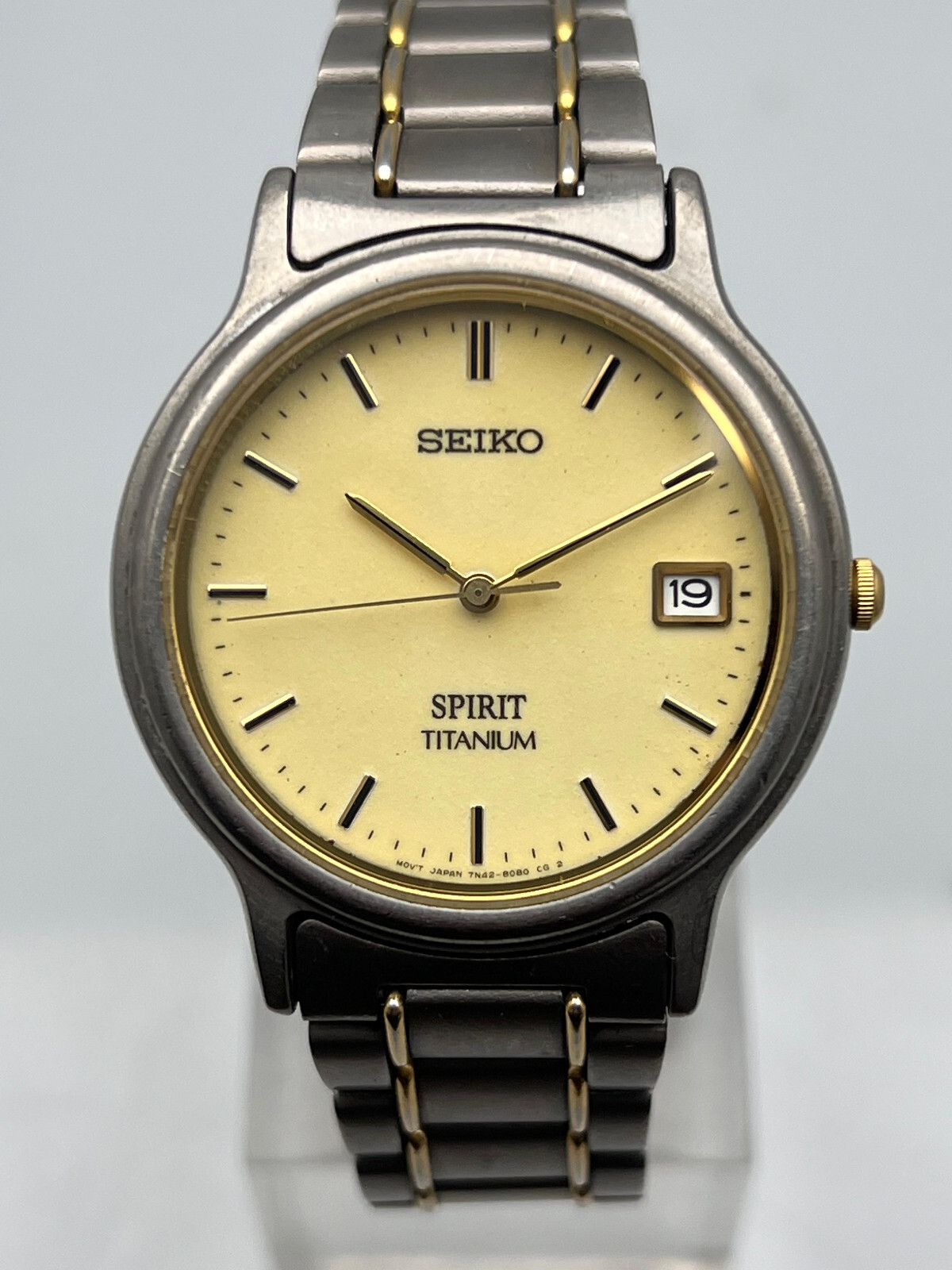 Seiko Spirit Titanium 7N42-8060 Luminous Dial Date Indicator