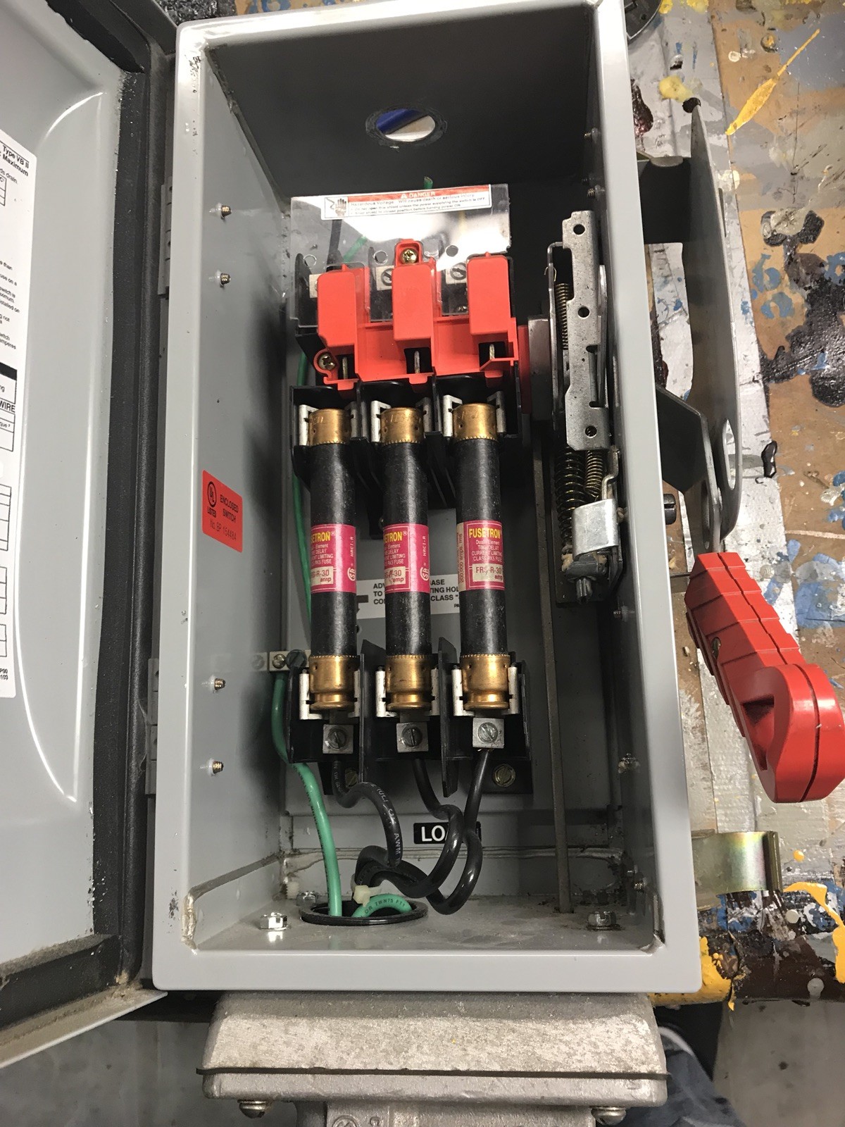 1 used siemens heavy duty safety switch cat. no. HF361JCH 30Amp, 600volts