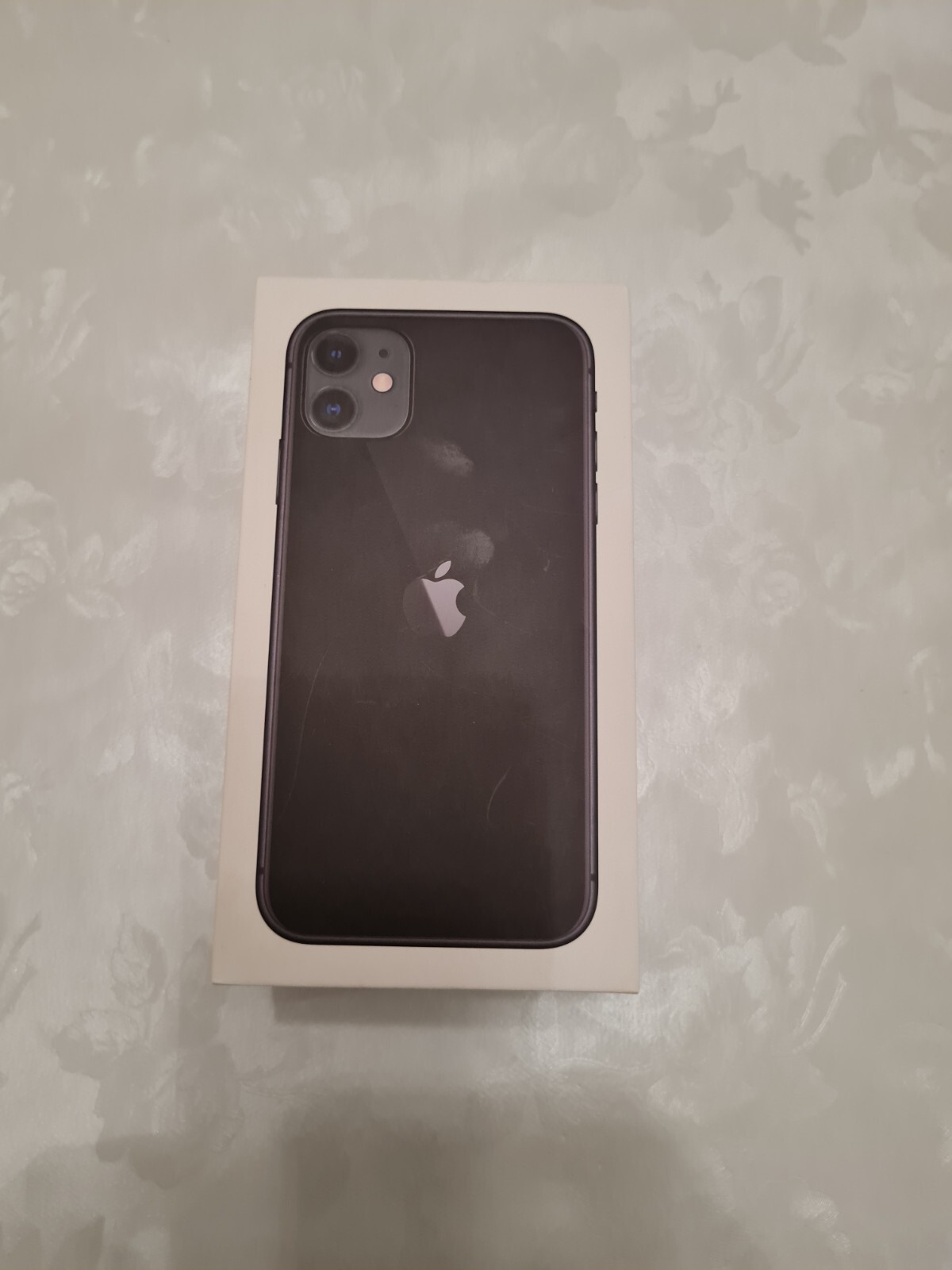 Genuine Apple iPhone 11 black 64GB box only with manual +