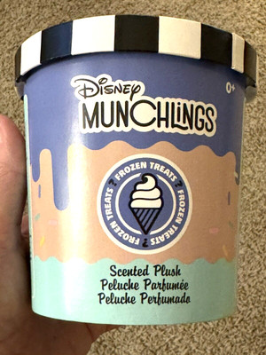 Disney Munchlings Scented Plush Toy-Frozen Treats-5 inches-NEW-peeked inside box
