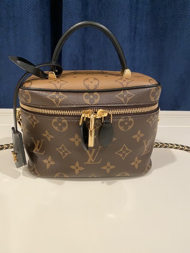 【大人可愛い☆国内発】LV リード PM クリップ付き ミニバック 楽天市場】ルイヴィトン ヴェルニ リードpmの通販