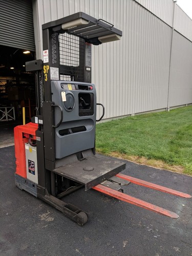 TOYOTA 7BPUE15 Order Picker FORKLIFT