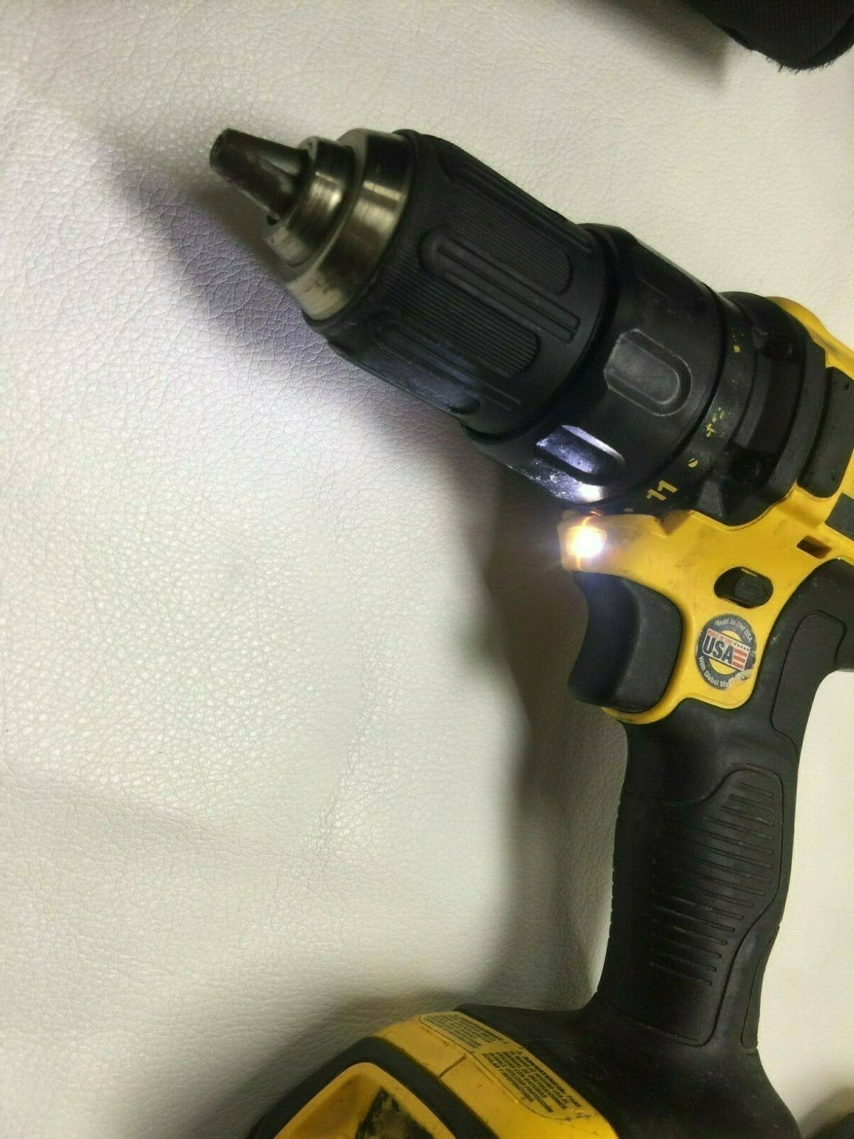 DEWALT 20-Volt MAX Lithium-Ion Cordless Hammer Drill/Impact Driver Combo Kit