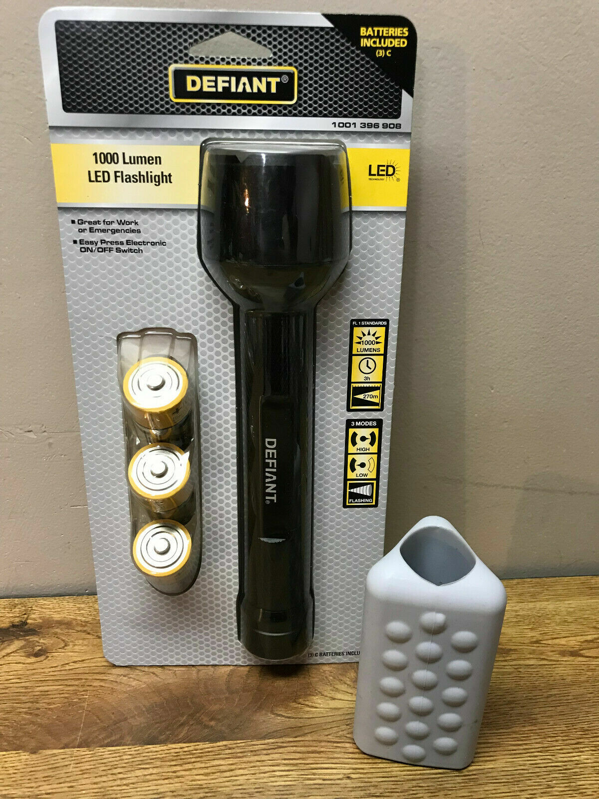 Defiant Flashlight 1000 Lumens LED 3 Modes 3 hours Tools & Home