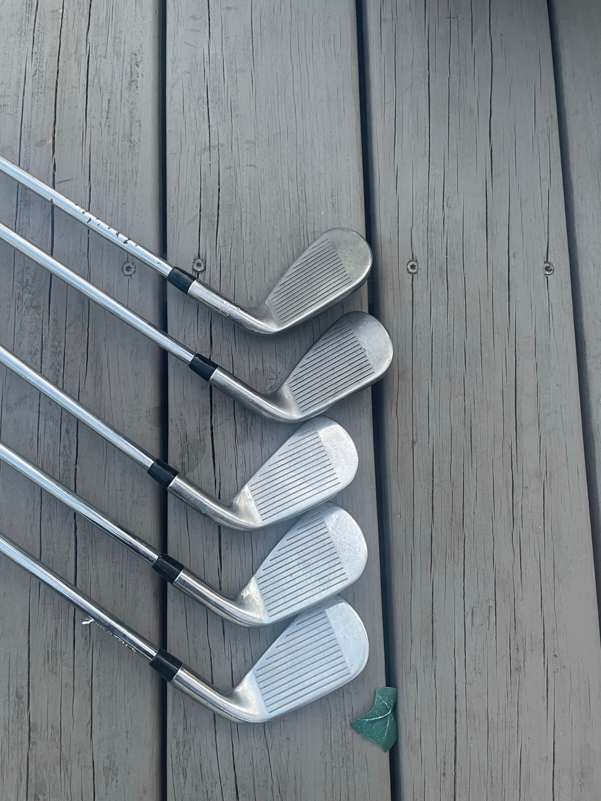 Titelist t300 Lefty Irons- &nbsp;6,7,8,9,P &nbsp;Stiff, Graphite 55 gm true temper shaft.