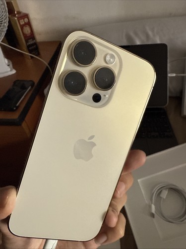 Apple iPhone 14 Pro 256GB Network Unlocked Excellent Apple iPhone 14 Pro 256GB Network Unlocked Excellent