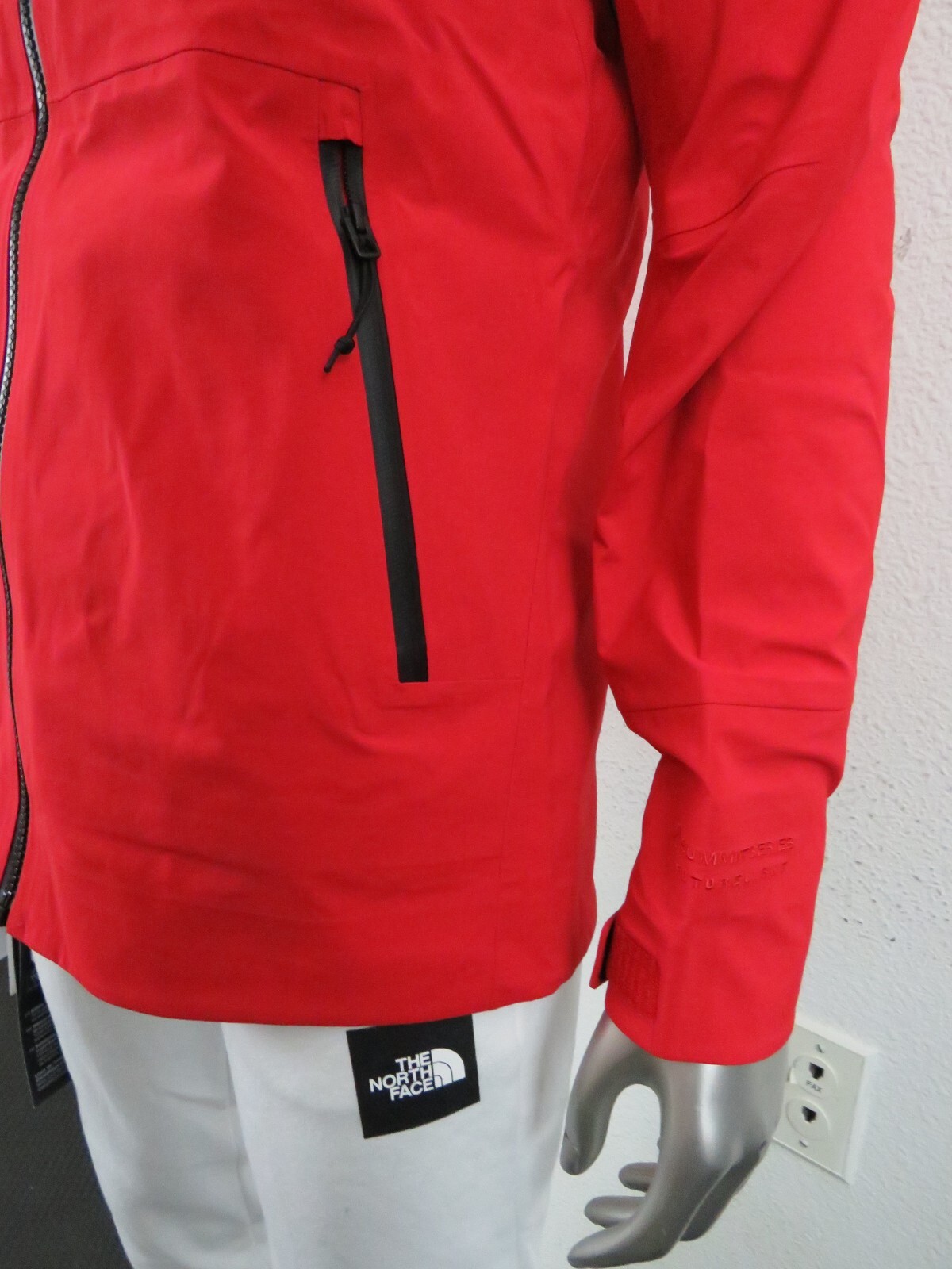 Pre-owned The North Face Womens  Summit Chamlang Futurelight Ski Climbing Shell Jacket $450 In Tnf Red