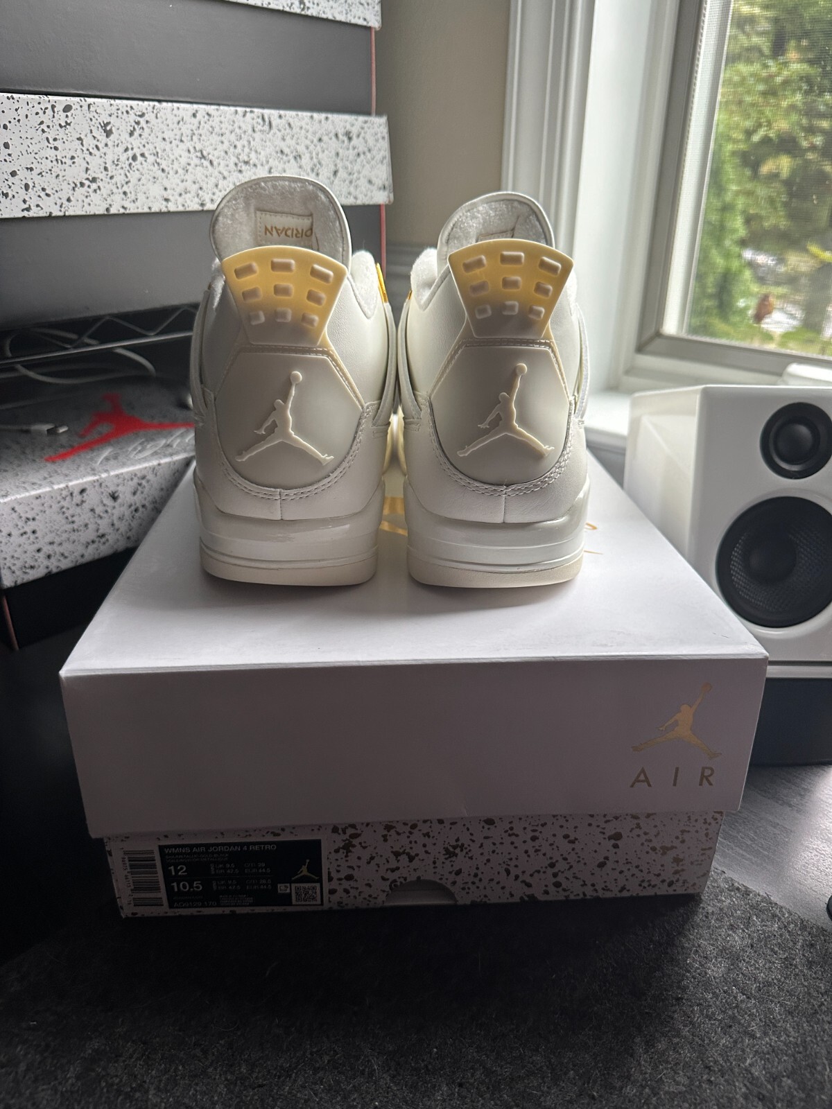 Pre-owned Jordan Air  4 Retro Metallic Gold Sail Shoes Aq9129-170 Women's Size 12/mens 10.5