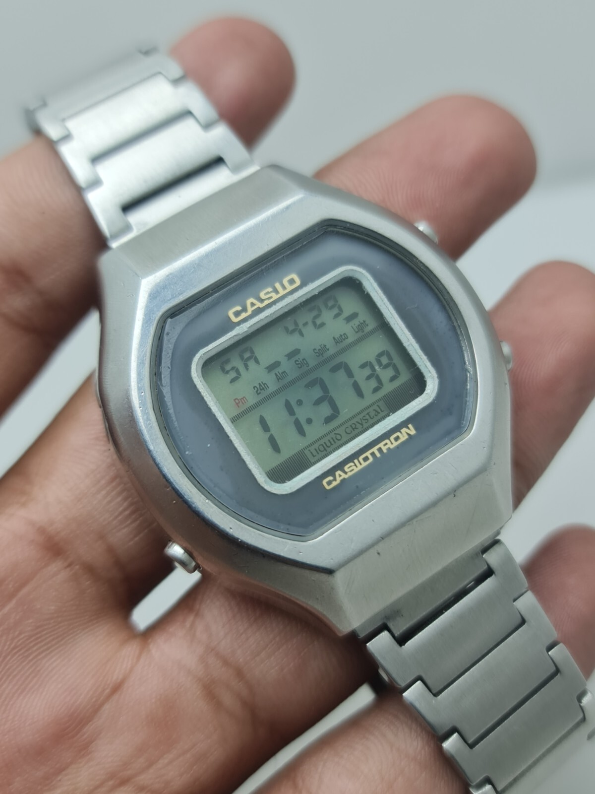 Casio Casiotron 1670 TRN-01 Digital Quartz Vintage Men's Casio Casiotron 1670 TRN-01 Digital Quartz Vintage Men's