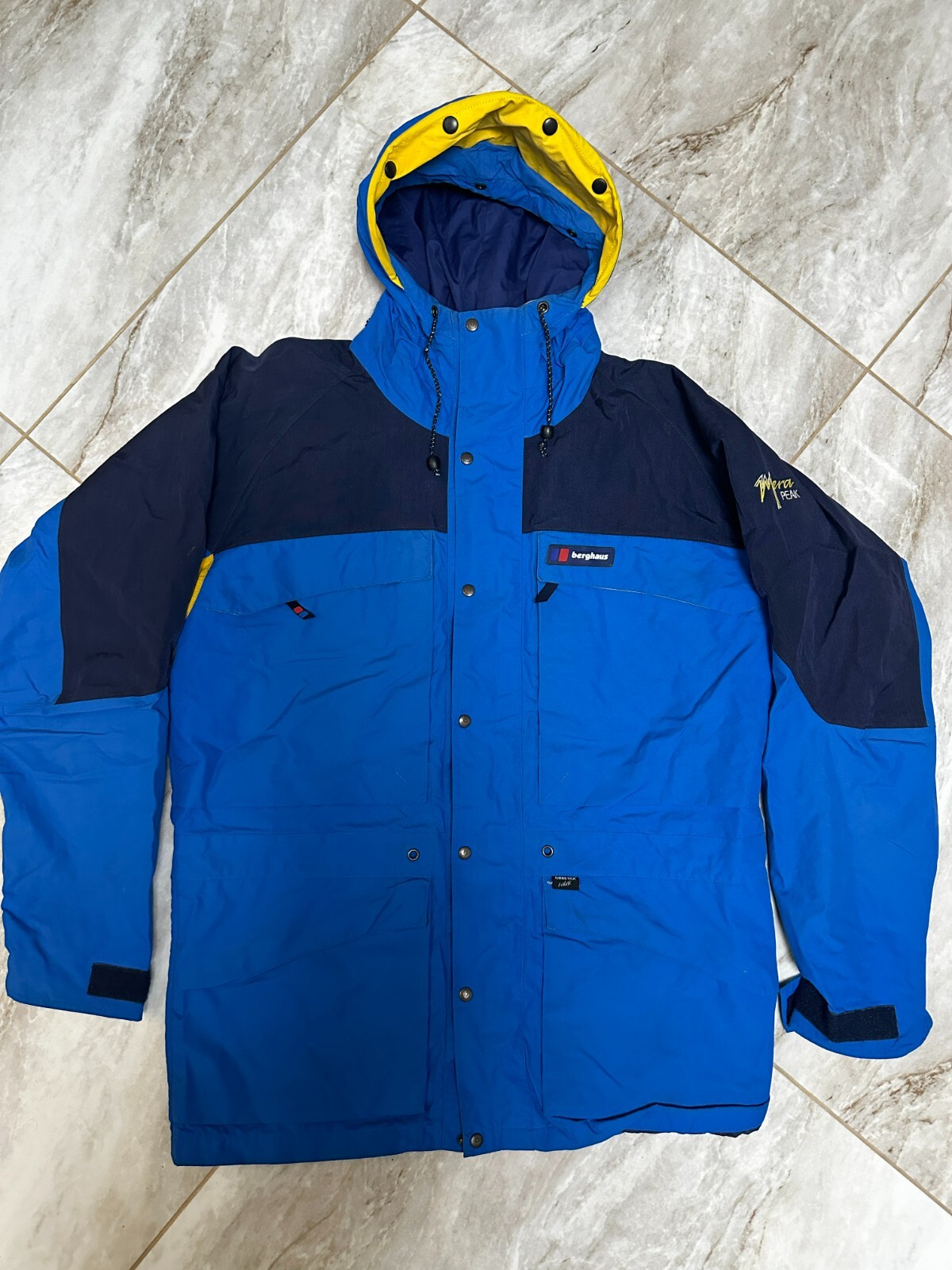 本日限定90s berghaus Mera Peak  ゴアテックス ジャケット s-l1200.jpg