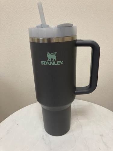 【未使用】旧ロゴ STANLEY ADMIRAL'S MUG 白 未使用】旧ロゴ STANLEY ADMIRAL'S MUG 白 - メルカリ