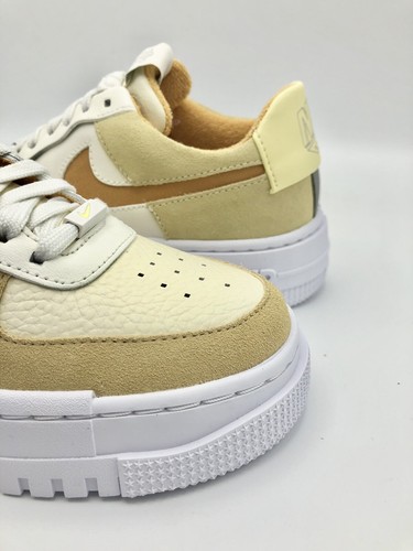 NIKE NIKE AIR FORCE 1 PIXEL COCONUT MILK DAMEN SCHUHE SNEAKER BEIGE WEISS 36,5 38
