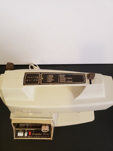 Vintage Yellow 10 Speed Oster Regency Kitchen Center Blender/Mixer Works 100%