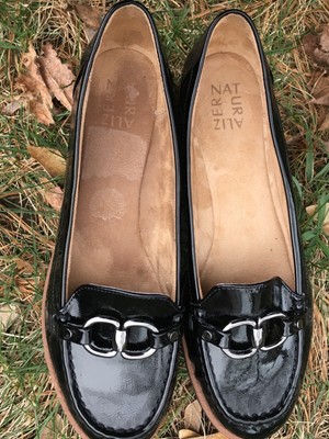 naturalizer black patent loafer