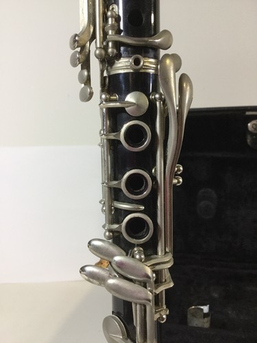 Vintage Vito Clarinet With Case Kenosha Wis USA Serial B10615 (EB1228-7)