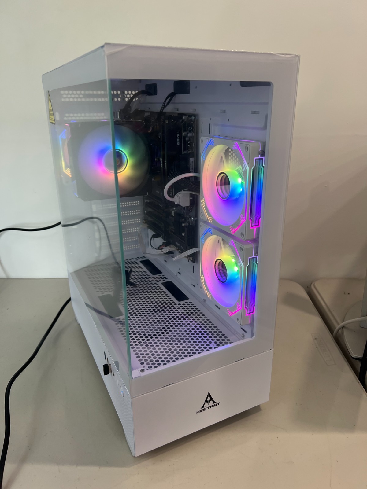 AMD Ryzen 7 7800X3D とDDR5 32GB AMD Ryzen 7 7800X3D, 32GB DDR5, 2TB SSD, Ready for RTX GPU