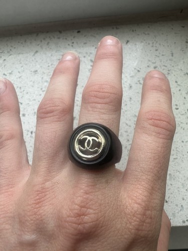 CHANEL ブラック プリーツスカート 表示サイズ　４２　５４㎝　ブラック CHANEL 極美品☆シャネル 97A P09679 ココマーク付 ZIP