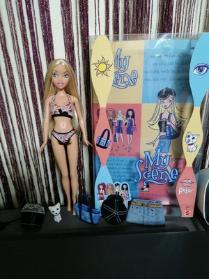 My Scene Kennedy Spring Break out of box.