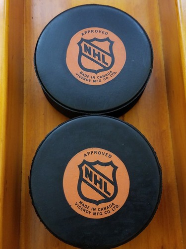 LOT 2 1977-83 CLEVELAND BARONS NHL VICEROY  OFFICIAL GAME PUCK CANADA VINTAGE