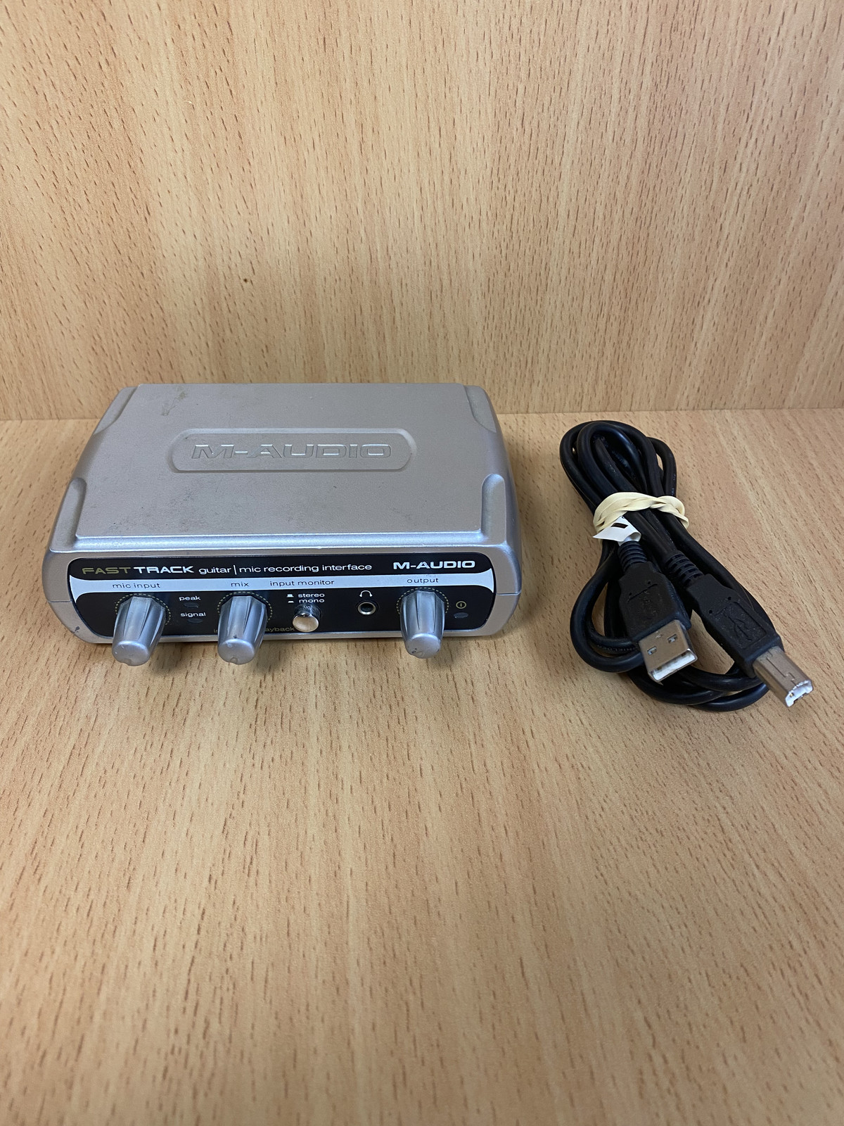 M-AUDIO FAST TRACK USB AUDIO INTERFACE GUITAR MIC RECORDING {FAST SHIPPING}