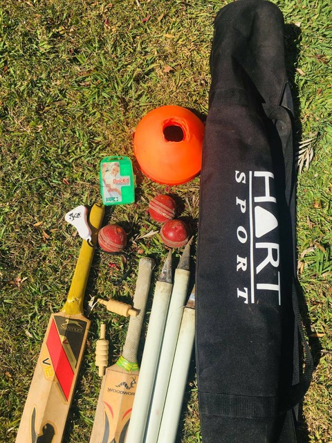 Cricket Bag And Gear Bats Balls Pads Stumps Kids Etc Other Sports Fitness Gumtree Australia Port Macquarie City Port Macquarie 1245361949