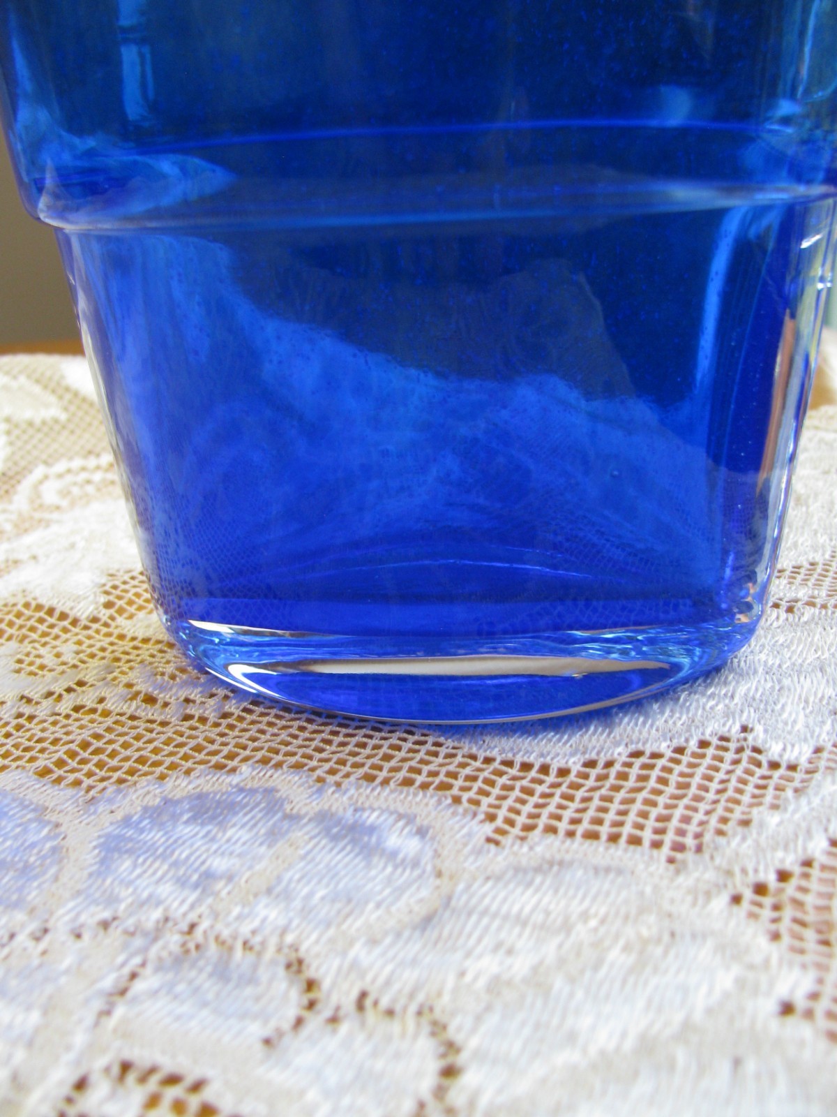 Kosta Boda Ann Wahlstrom Signed Mezzo Cased Blue Tiered Art Glass Vase 5 5/8