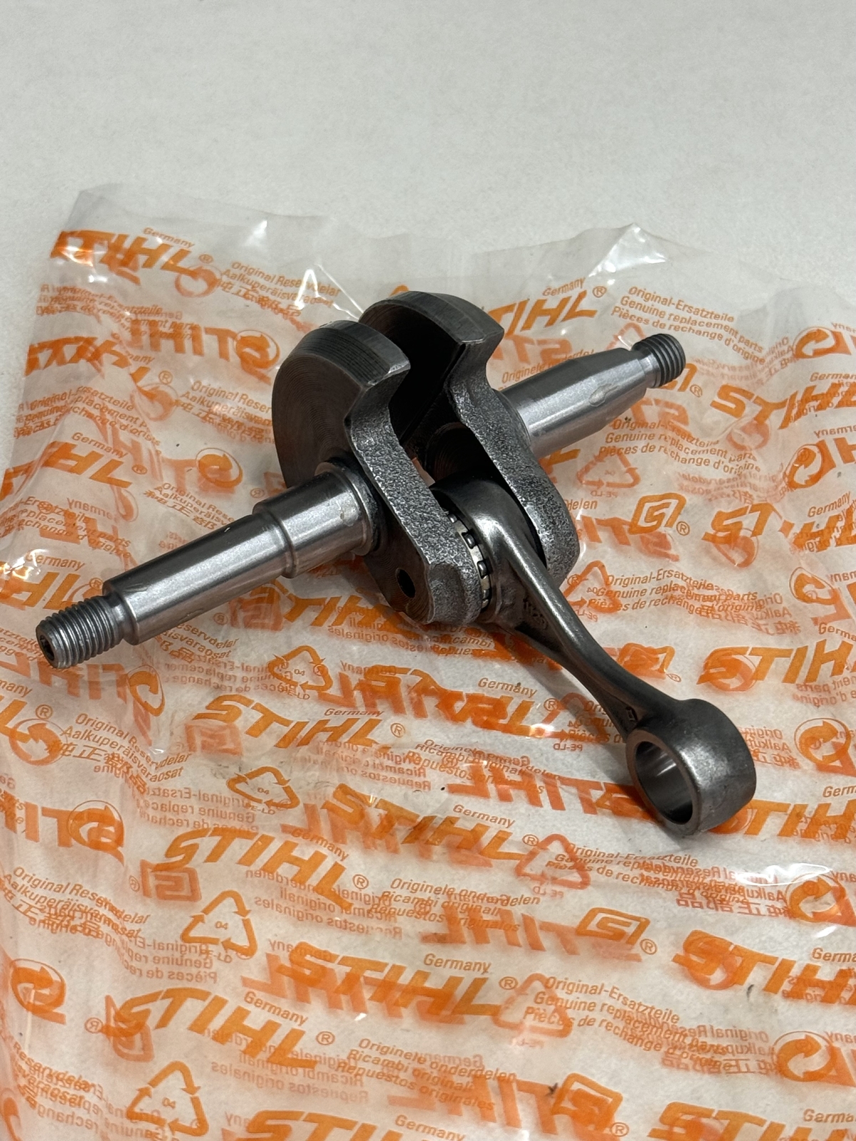 STIHL OEM CRANKSHAFT 1145 030 0400 MS201T MS201 C-E C-EM TC-M MS201C MS201TCM - Picture 2 of 3