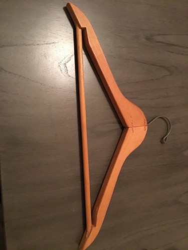 Vintage Wood Clothes Hanger Hotel Taft Zeckendorf Hotel New York City 44/STM