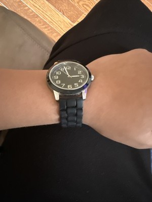 Base Metal Bezel Wristwatch 1905 FMD Battery 377 Stainless Steel