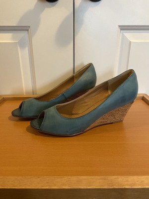 le chateau wedge boots