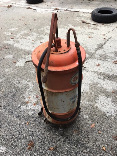 VINTAGE ENCO BARREL  W/ GEAR OIL GX140 LUBE PUMP* ENCO * THE HUMBLE OIL CO.