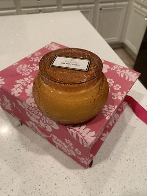anthropologie voluspa , BALTIC AMBER , Coconut Wax  candles
