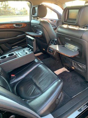 image 12 of interior