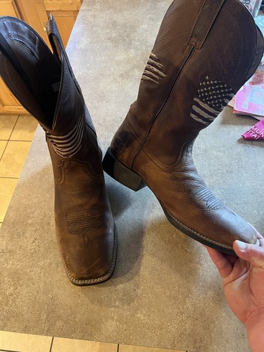 Ariat boots. Men’s Size 13D. Super Nice! Clean Condition.