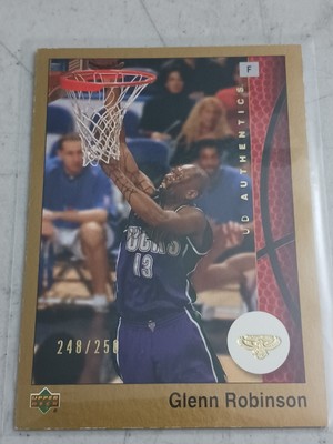 Gold #3 Glenn Robinson 248/250 Parallel 2002-03 UD Authentics Bucks NBA Card