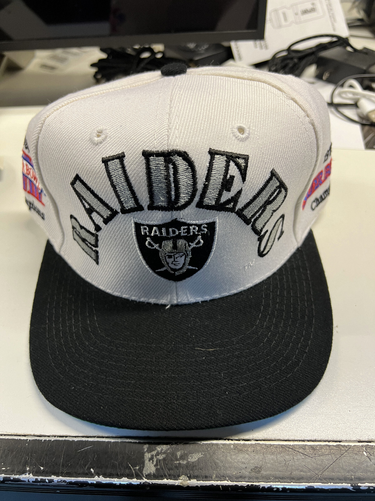 レイダース スーパーボール チャンピオンキャップ Oakland Raiders NFL Super Bowl Champions Snapback Hat 77,81