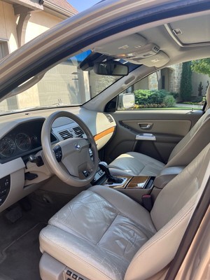 image 13 of interior