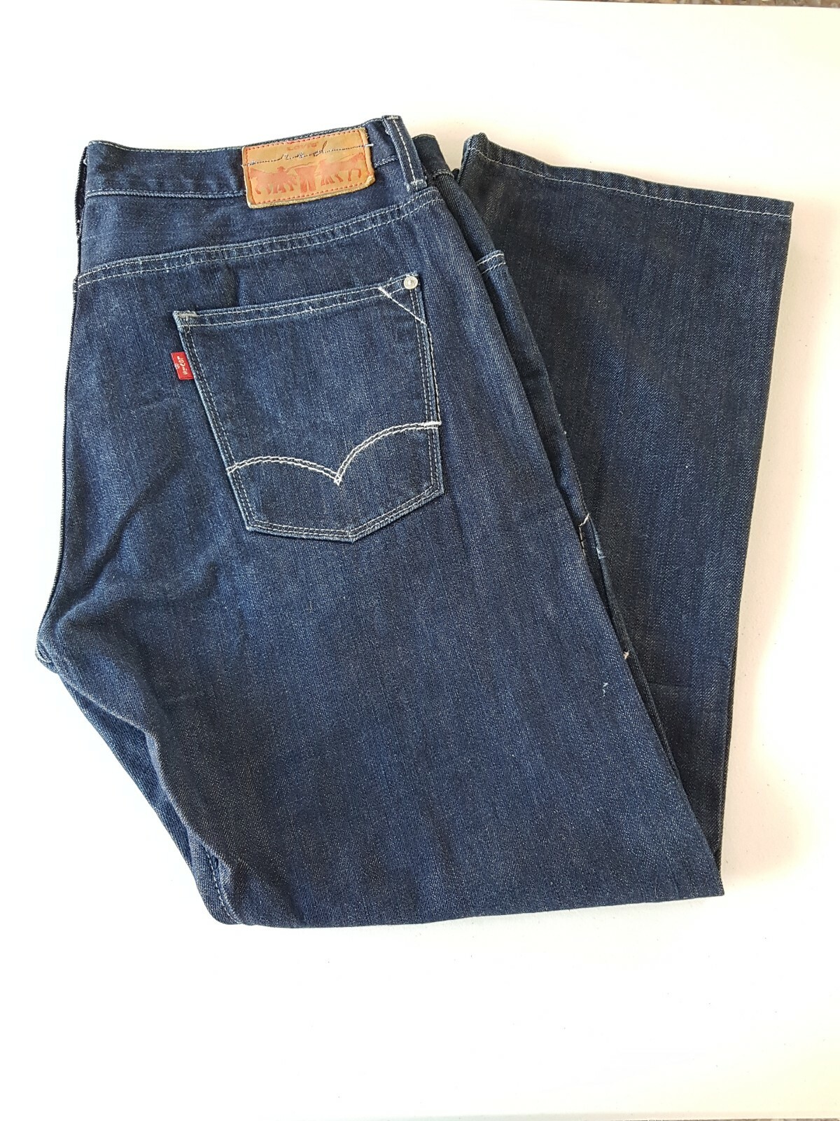 Vintage Levi's Red collection Limited Edition jeans size 36 Vintage Levi's Red collection Limited Edition jeans size 36
