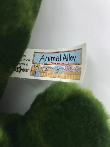 Alligator Crocodile Animal Alley ToysRUs 2000 Plush Suffer Animal 21” Long