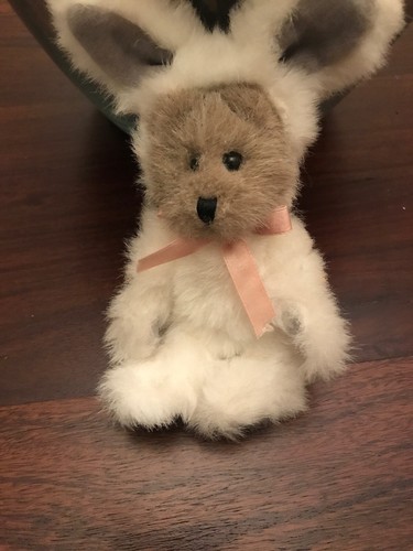 Boyds Bear The Boyd's Collection Small fluffy baby Easter bunny Teddy Bear Coll