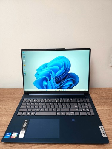 Lenovo IdeaPad Slim 5 16IRL8 16