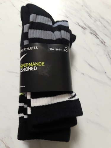 Boy's 3 Pack Nike Socks 3Y-5YPerformance cushioned
