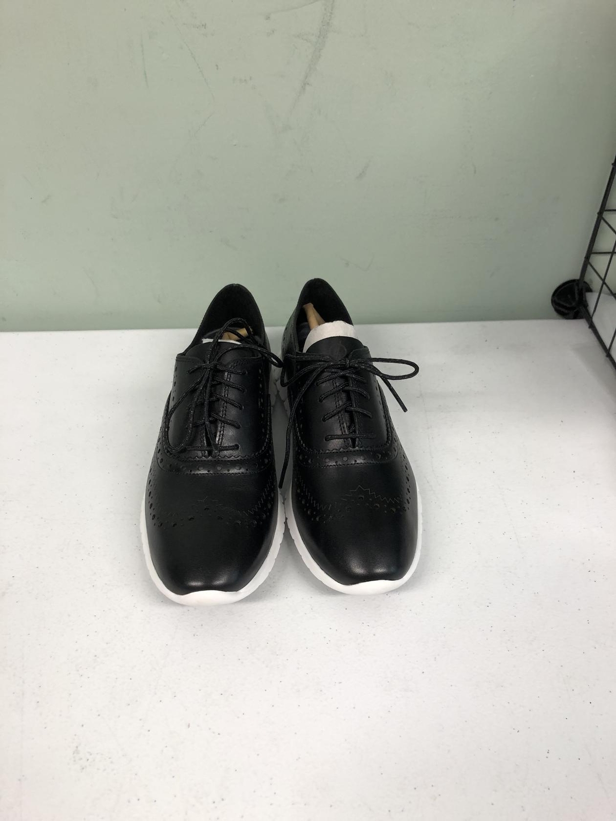 Cole Haan Womens Zerogrand Wing Oxford Flat W18202 Black leather/White Size 7.5M