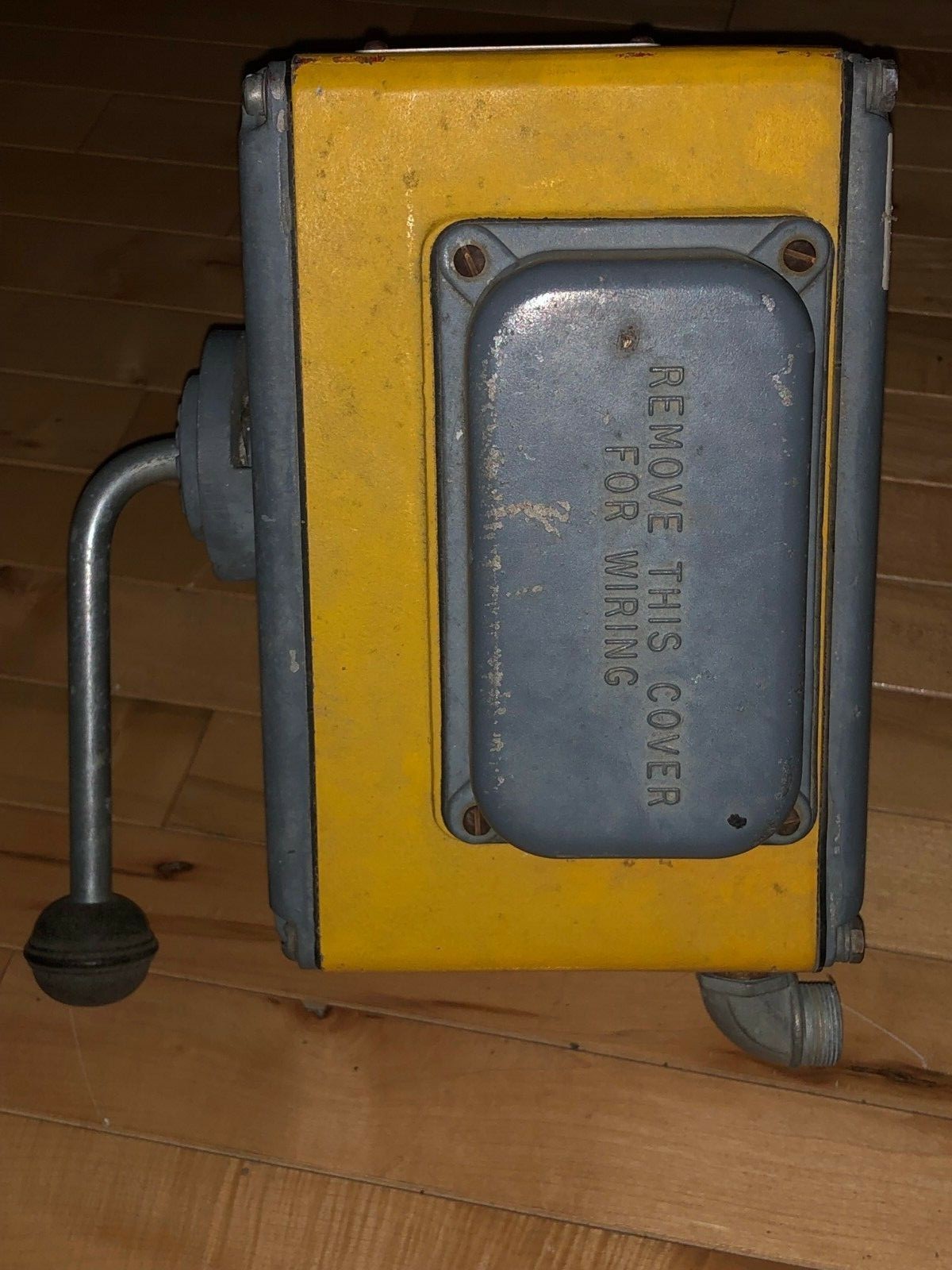 MAXON 40PSI 115V NATRUAL GAS SHUTOFF VALVE 2.5