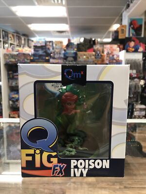 Quantum Mechanix Q-Fig DC Comics Poison Ivy Ultra Rare Light Up Base